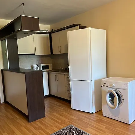 شقة Two Bedroom 5 Minutes From The غولدن ساندز