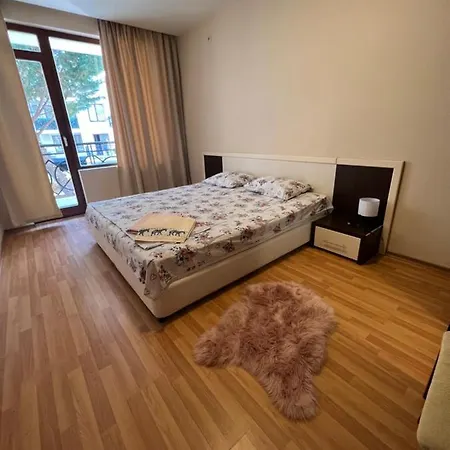 Two Bedroom 5 Minutes From The Apartman *